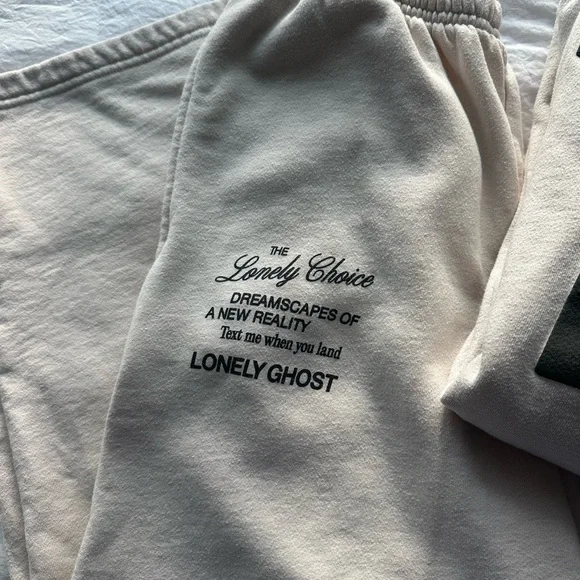 Lonely Ghost ‘Text Me When You Land’ Exclusive Set - Picture 4 of 8